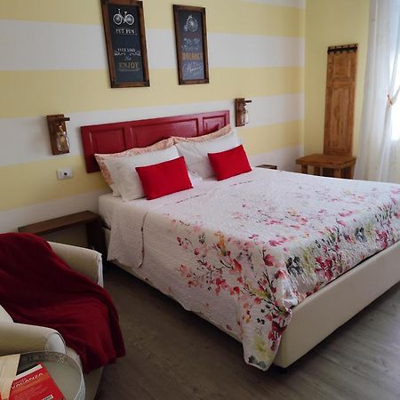 La Bicicletta Rooms Кремона Экстерьер фото