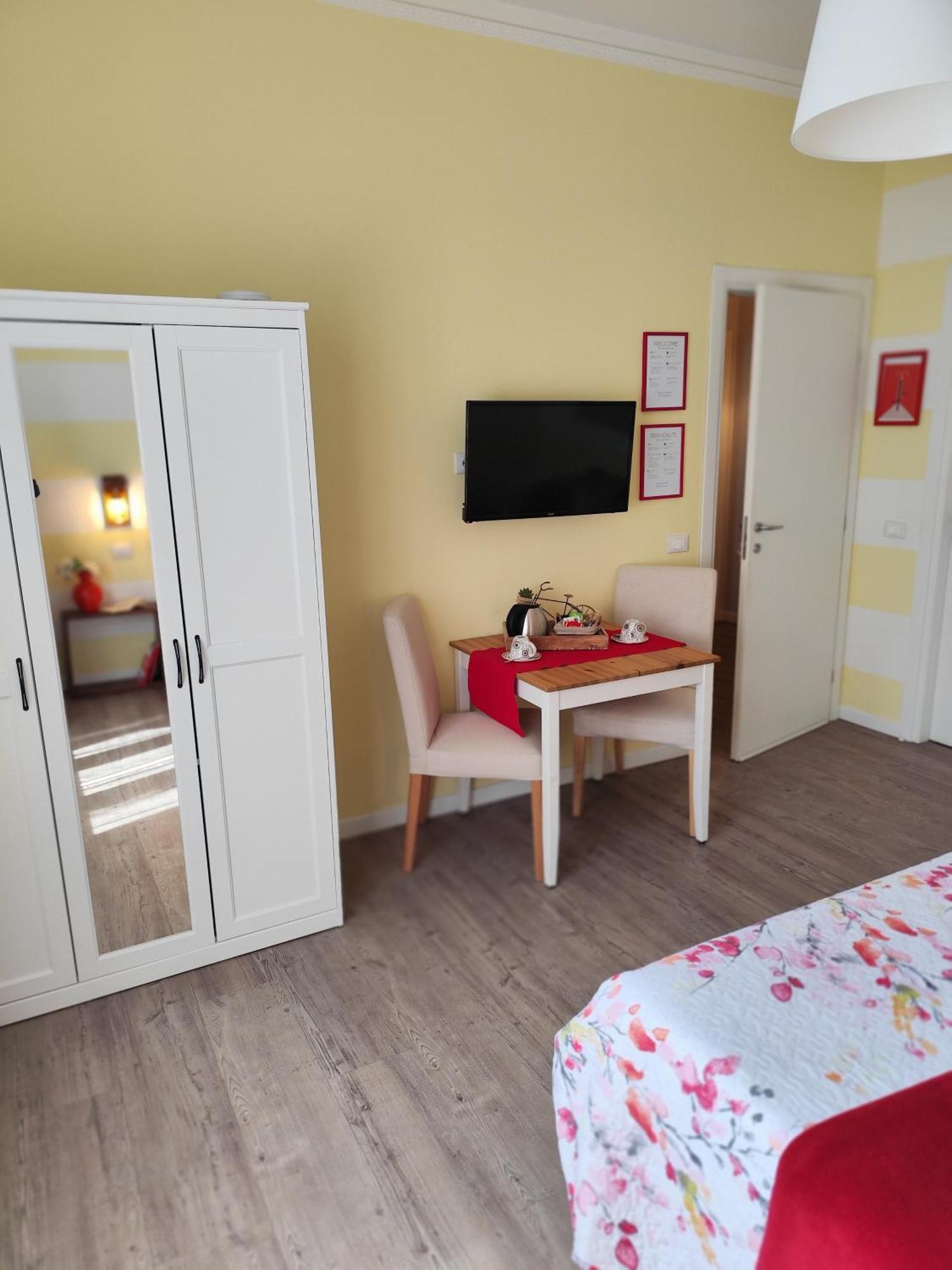 La Bicicletta Rooms Кремона Экстерьер фото